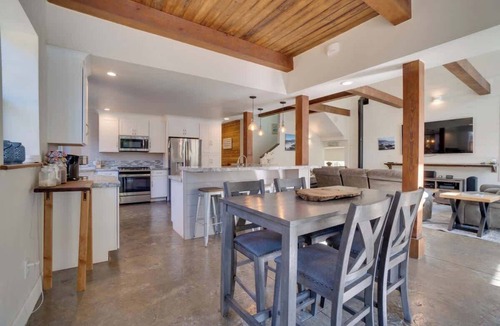 Shelter Cove House | ★BlackSands at Shelter Cove- luxury vacation house