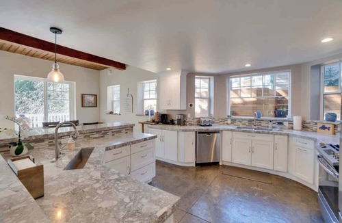 Shelter Cove House | ★BlackSands at Shelter Cove- luxury vacation house