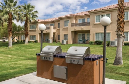 Cathedral City Condo | BLOCK WM Cathedral City 1br
