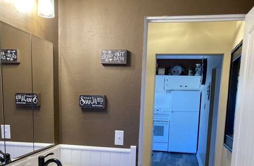 Columbia Falls Cottage | Blocks from downtown and has that country feel. Nestle in Columbia Falls comfort