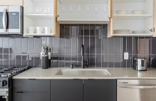 Newhall Apartment | Blueground | Santa Clara, pool, nr Central Park