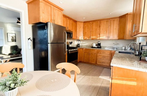 Concord Apartment | Bonifacio Retreat | King Bed | Washer Dryer