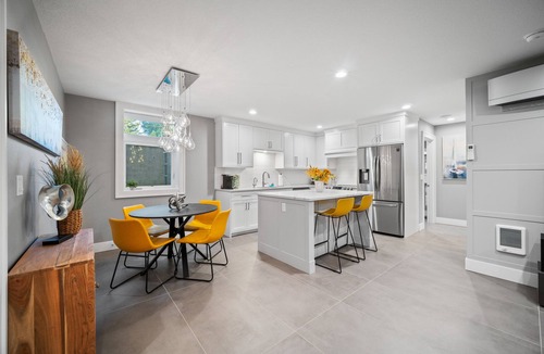 Parkrose Heights House | BOOK 7 NITES AND GET A DISCOUNT 2 BEDROOM PRIVATE UNIT