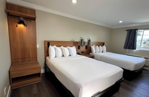 San Ysidro Hotel | BORDER PLAZA HOTEL