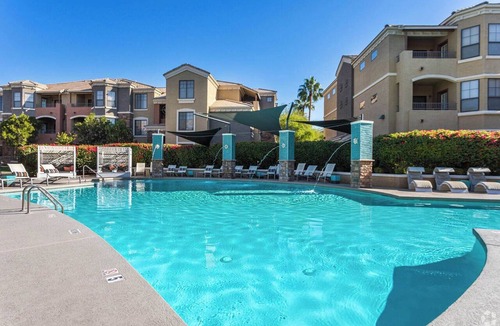 Glendale Sports and Entertainment District Apartment | Boulevard Stays 1BR by Stadium Pool, Parking, Gym 09