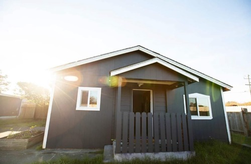 Eureka House | Bowie & Jay's Beach House - Pet Friendly