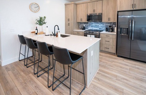 Clovis House | Brand new 2 bed/2 bath townhome in gated community