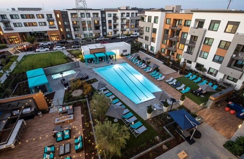 Menlo Park Apartment | Brand New Anton Menlo Luxury Studios with Great Onsite Amenities