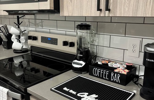 Sundance Apartment | Brand-New Build-Luxury 2BR Retreat-Resort Pool -Travel Nurse Friendly-Buckeye AZ