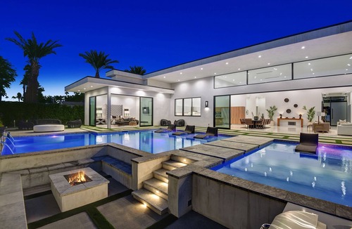 Magnesia Falls Cove House | Brand New Luxury Vacation Rental, Private Resort Style Pool & Spa 1