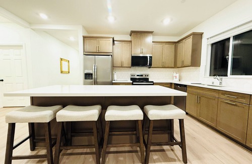 Winchester House | Brand new, single story, fully furnished home featuring 4 bedrooms & 3 bathrooms