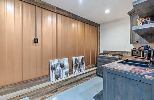 Tooele Apartment | Brand new Tooele suite with fantastic views!