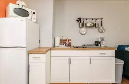 Ocotillo Manor Apartment | Bright and Cozy Mid Town Phoenix Zen Yard Studio!