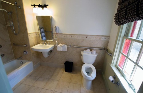 Grand Canyon Village Hotel | Bright Angel Lodge - Inside the Park
