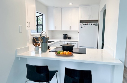 Baywood Park House | Bright, quiet home for long term rentals near nature trails and the beach