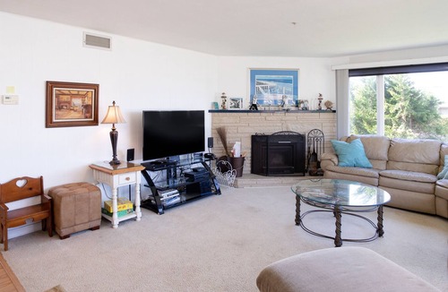 Morro Bay House | Bring the family, including the fur babies!