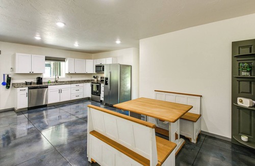 Priest River Cabin | Bring Your Boat! Updated Cabin in Priest River