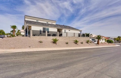 Bullhead City House | Bullhead City 2 Mi to the River!