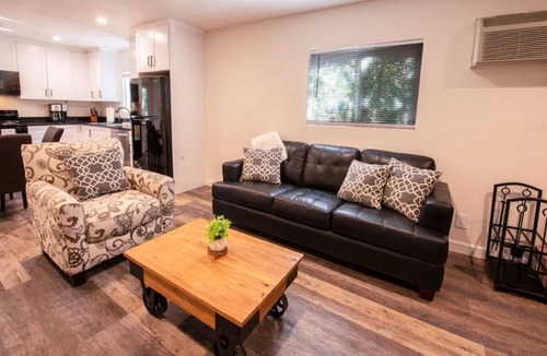 Sierra Village Cabin | Cabin in Sierra Village-2Bd/1Ba, HotTub & Game Room