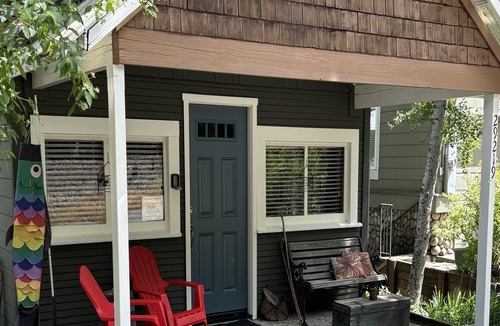Castella Cabin | Cabin on Upper Sacramento River - River Access and Beach