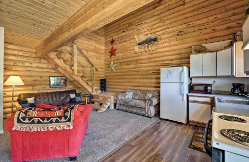 Spanish Valley House | Cabin w/Fire Pit, Views & BBQ: 18 Mi to Moab!