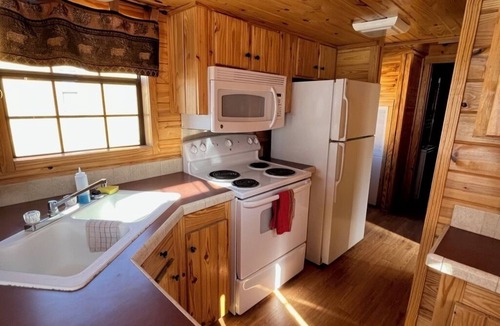 Mammoth Creek Cabin | Cabins by Panguitch Lake: Where Rustic Charm Meets Amazing Fishing!