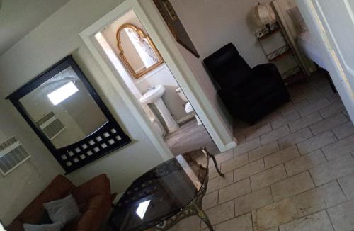 Downtown Las Vegas Apartment | Callaway's Cove