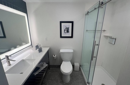 Evans Churchill Hotel | Cambria Hotel Downtown Phoenix Convention Center