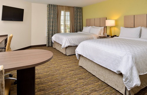 Lodi Hotel | Candlewood Suites Lodi by IHG