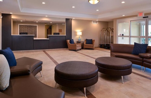 Lodi Hotel | Candlewood Suites - Lodi by IHG