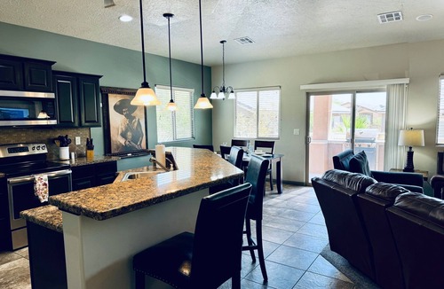 Mesquite House | Canvas Cove by Mesquite Vacation Rentals with Outdoor Kitchen and $510 in free daily activities