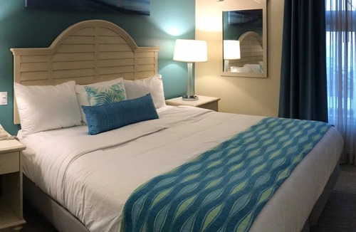 Capistrano Beach Resort | Capistrano SurfSide Inn 1 Bedroom Sleeps 4