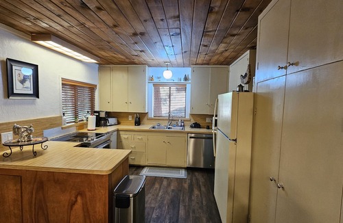 West Village Cabin | Captain's Cove. Cozy cabin in the Village of Shaver Lake. Pet friendly!
