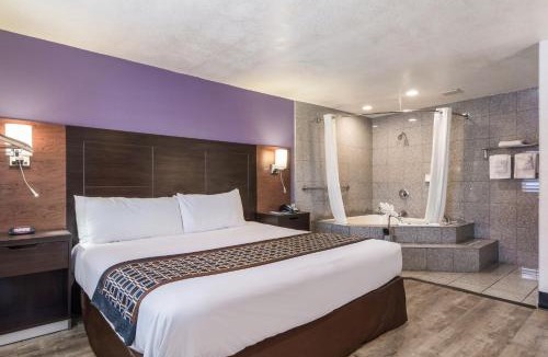 Munras Avenue Hotel | Carmel Hill Lodge