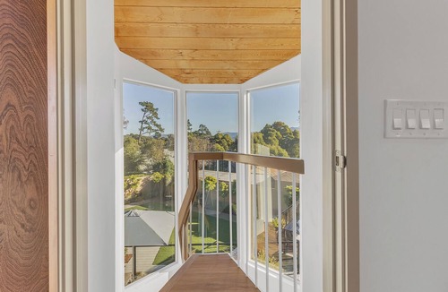 Northeast Carmel Apartment | Carmel in the Clouds Penthouse