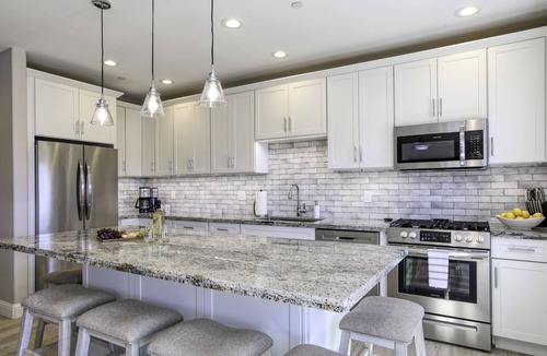 Avila Beach House | Casa Alina: 4 bedroom home steps from beach and golf course