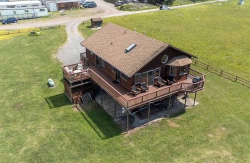 Fort Bragg Cabin | Casa Belo Horizonte | 2 BR Vacation Cabin on the ocean
