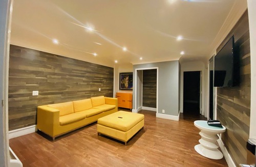Whittier Hotel | Casa Blanca Inn & Suites