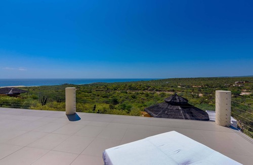 Los Frailes House | Casa Encino off the Grid by The Agency Baja