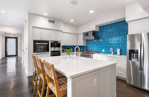 Beach Barber Tract House | Casa Kolmar | Ocean Views in La Jolla