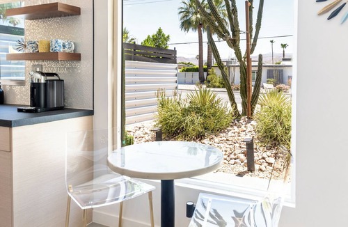 Palm Springs House | Casa Parocela - Mid Century Modern Desert Retreat w/Pool + Spa