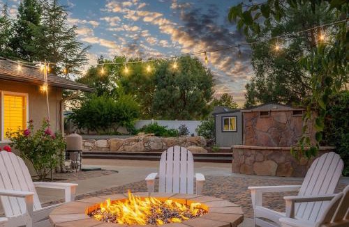 Templeton Villa | Casteel - 4,500 sq-ft retreat with a pool and hot tub in the middle of wine country!