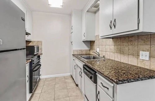 Old San Leandro Apartment | Castro Place Apartment in Downtown San Leandro