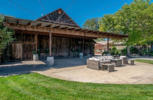 San Luis Obispo House | Cavalli Estates Ranchhouse & Suites. A lavender farm and private estate