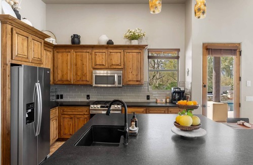 Cave Creek House | Cave Creek Oasis: Resort Pool & Spa