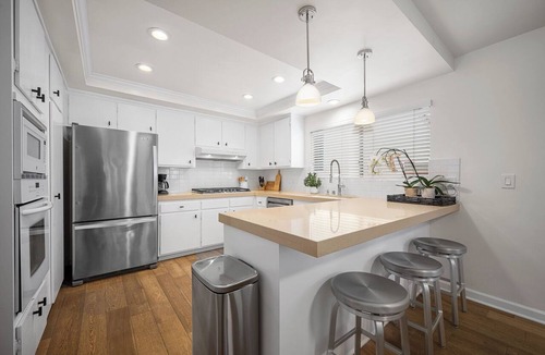 Corona del Mar Apartment | CDM Retreat w/Firepit & Fireplace