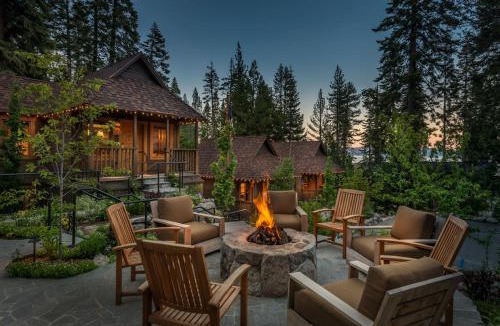 Homewood House | Cedar Crest-Stellars Jay Cottage 4