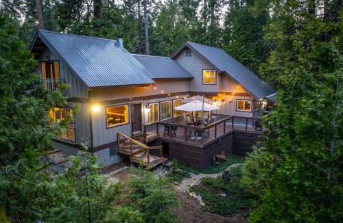 Sierra Cedars House | Cedar Horn- Serene Family Shaver Retreat