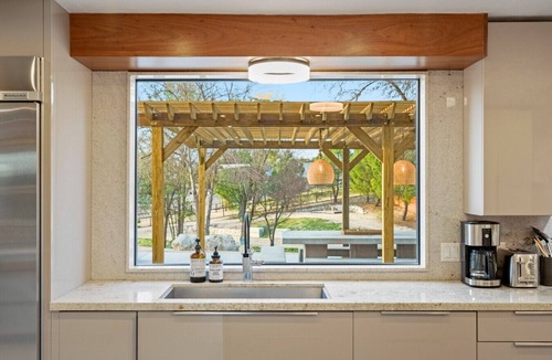 Paso Robles House | Cedar House | Pickleball, Saltwater Pool, Sauna