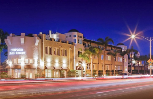 Coronado Resort | Celebrate winter holidays at the lovely, warm, welcoming Coronado Beach Resort!